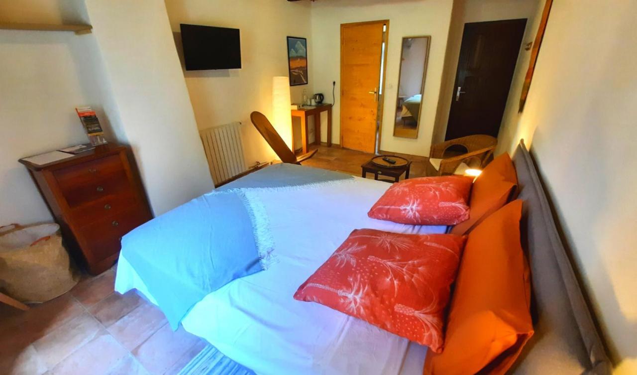 Mas De Boissiere - Chambres D'Hotes Avec Piscine Et Jacuzzi Cros  Екстериор снимка