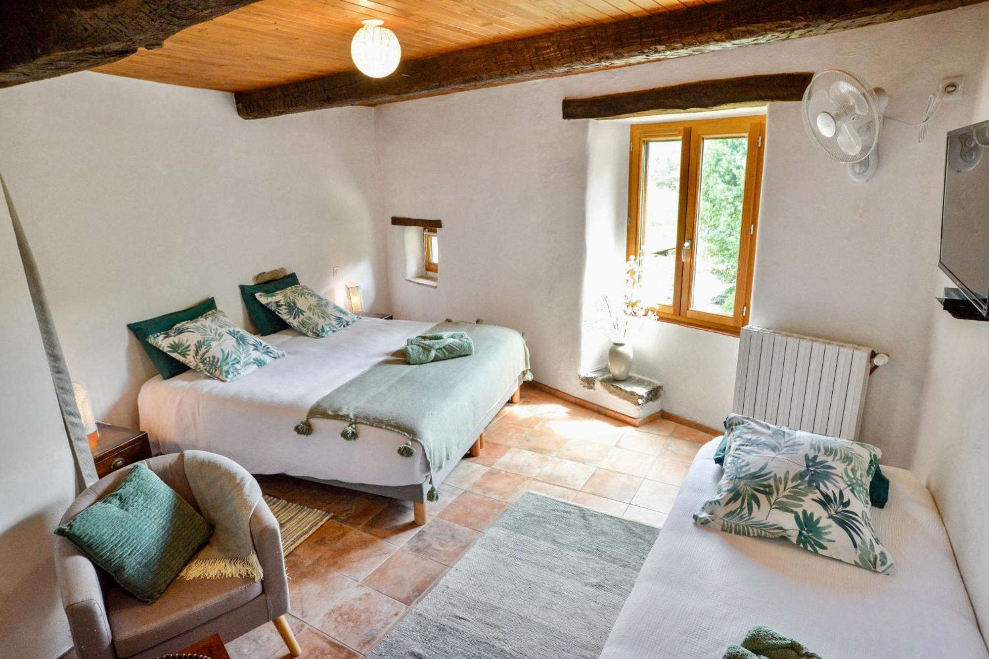 Mas De Boissiere - Chambres D'Hotes Avec Piscine Et Jacuzzi Cros  Екстериор снимка